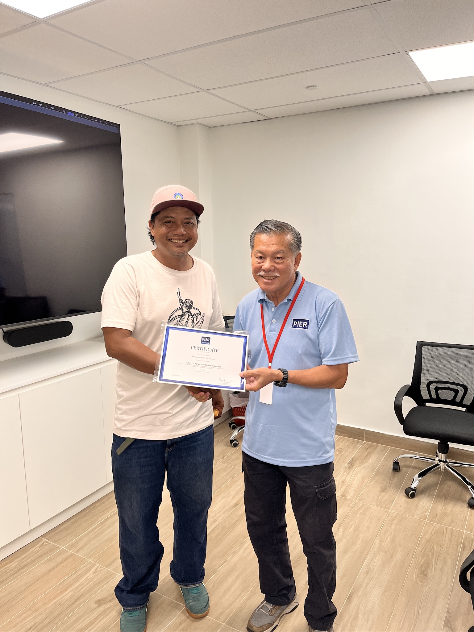 B80C8F0E-DF80-477E-88F5-5DED5145037A_1_102_o